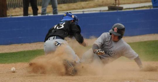 Baseball Earns a Conference Sweep of Pitt