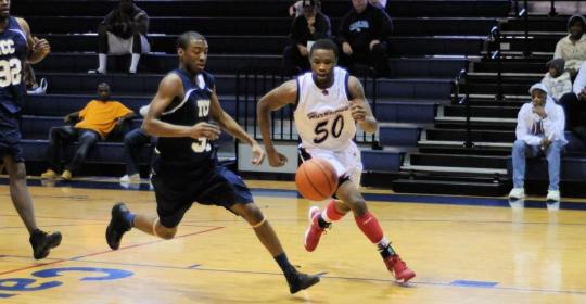 #1 Men's Basketball Defeats Johnston CC