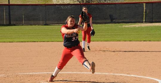 Lady Canes Go 2-2 in Weekend Series