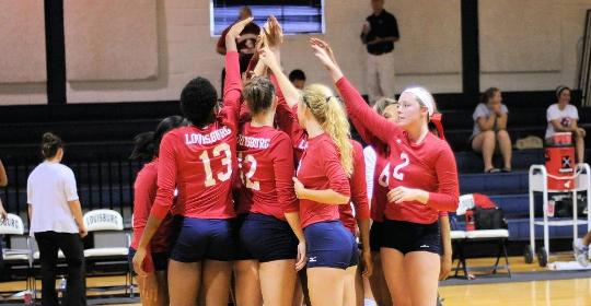 Volleyball Takes Pitt in Five